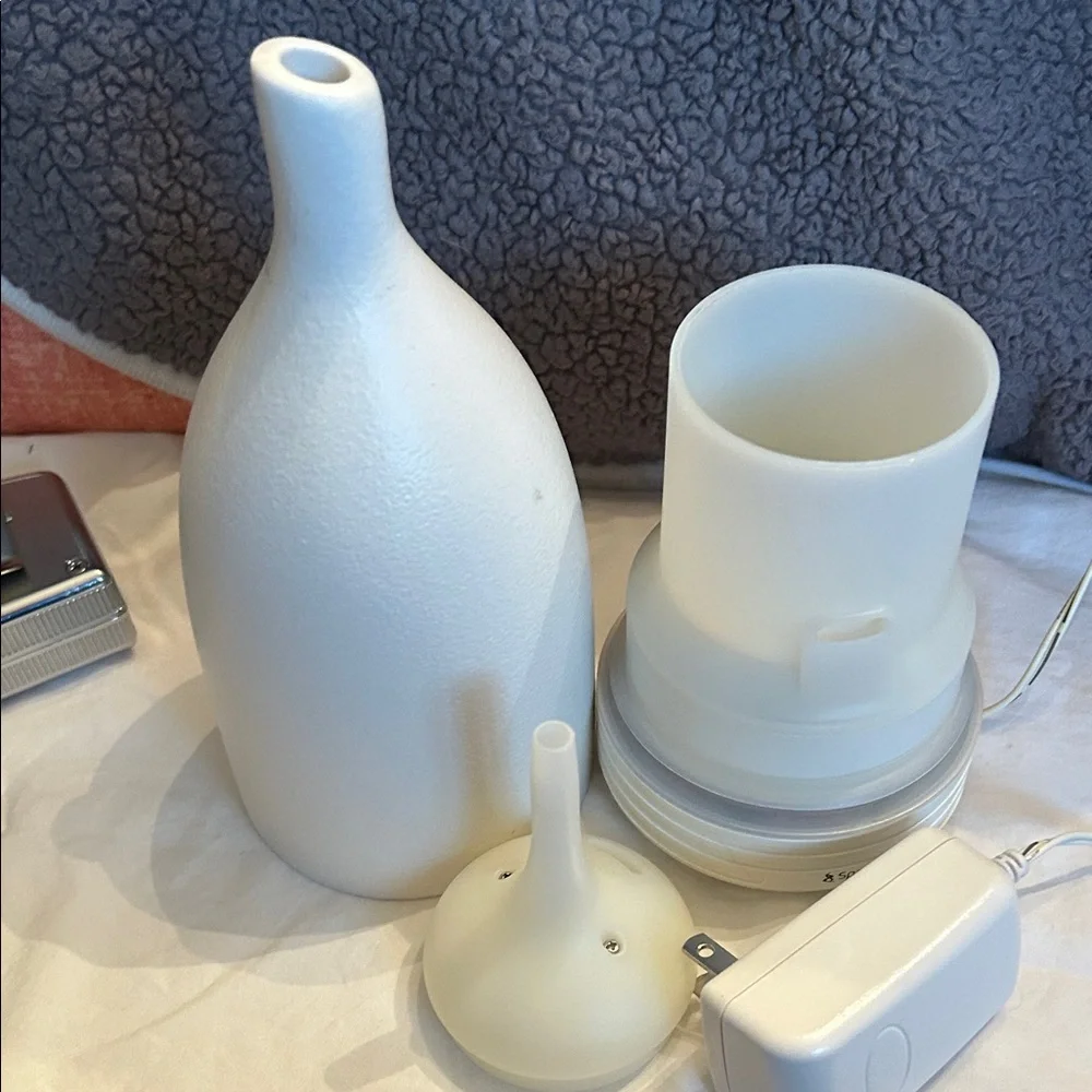 White Electric Aroma Diffuser